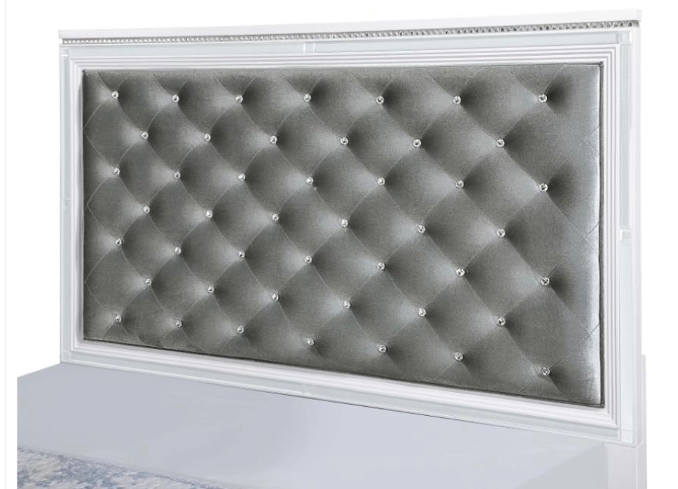 Eleanor Upholstered Tufted Queen Bed 223561Q