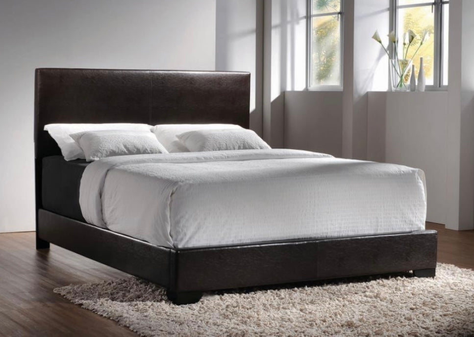 Conner Upholstered Queen Bed 300261Q