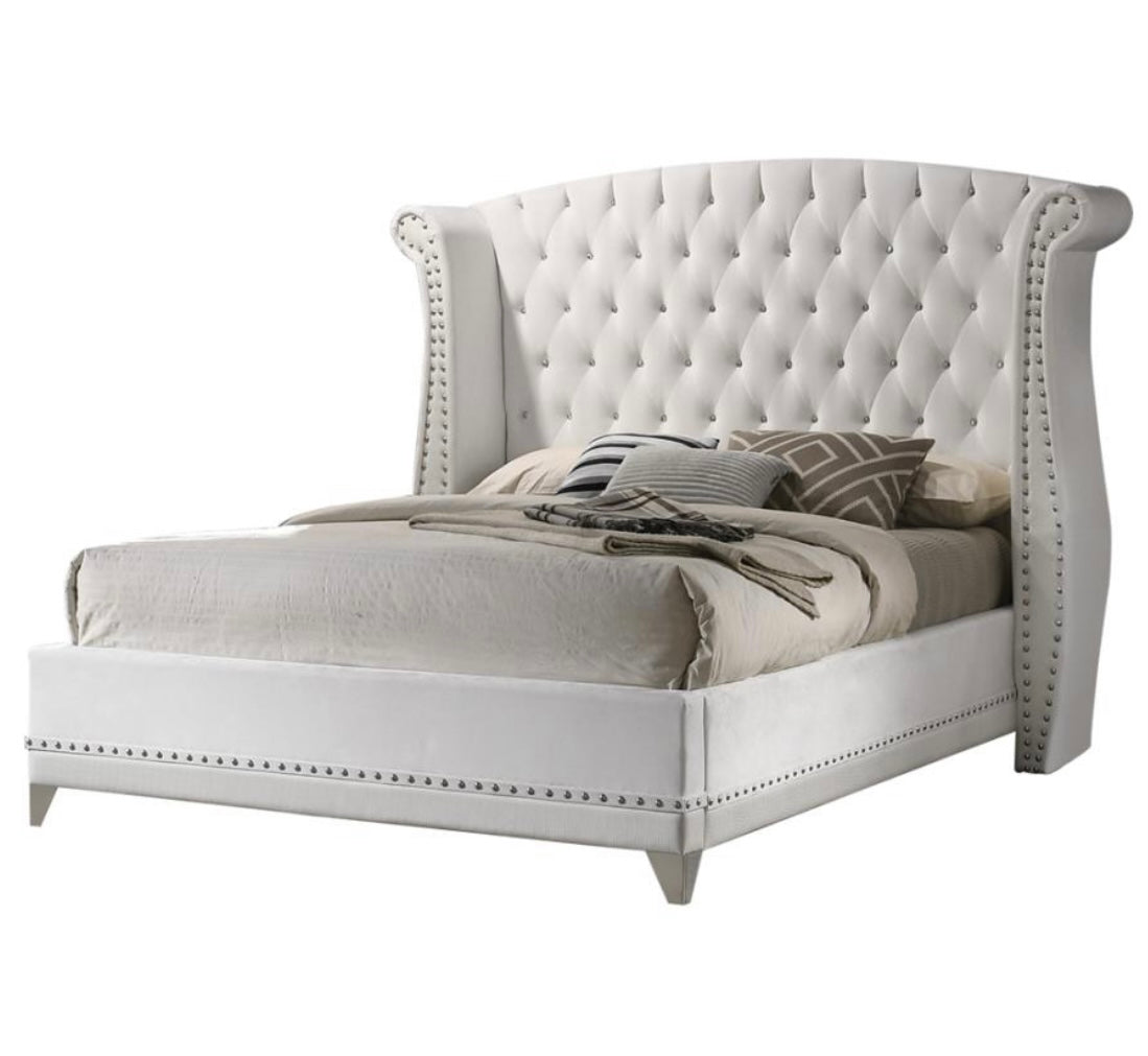 Recámara King de 4 piezas - Colección Royal Highlands 1603