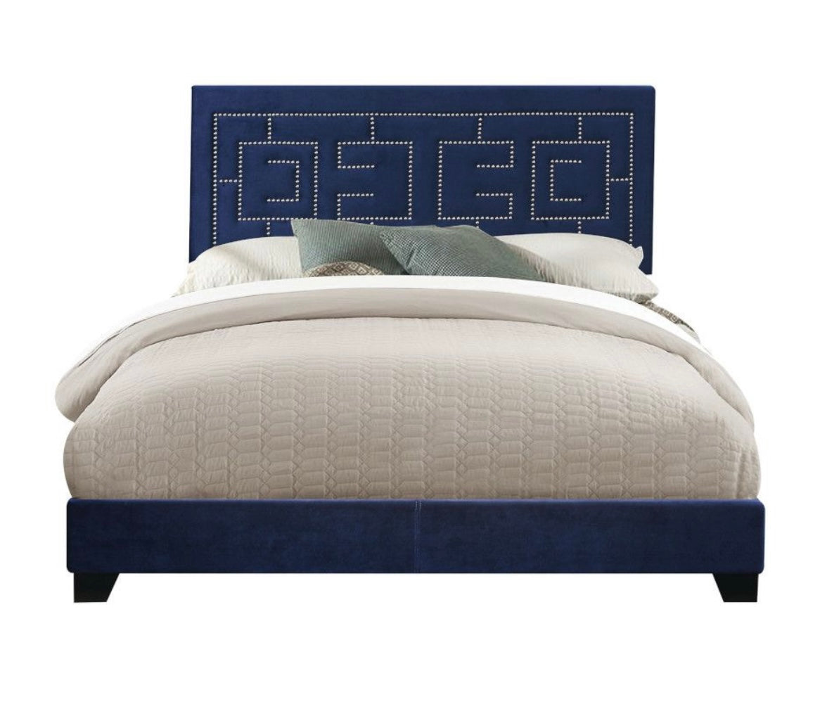 Ishiko III King Bed 21637EK