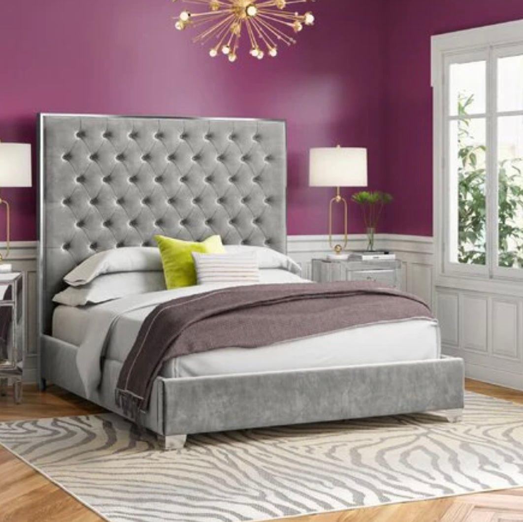 Queen Gray Tufted Upholstered Suede Low Profile Bed SH156Q-W/S