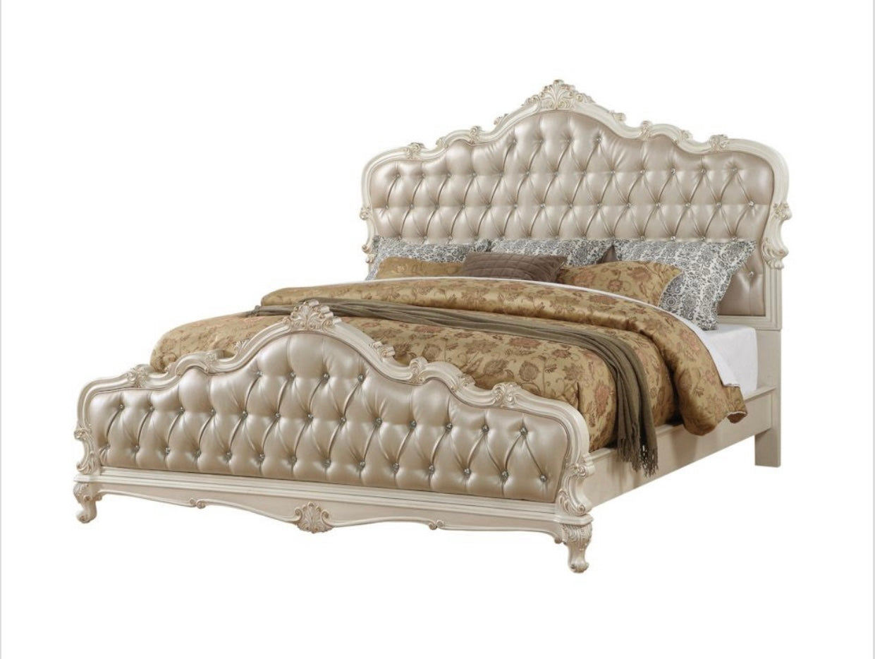 4 PCS Chantelle Queen Bedroom Set 23540Q