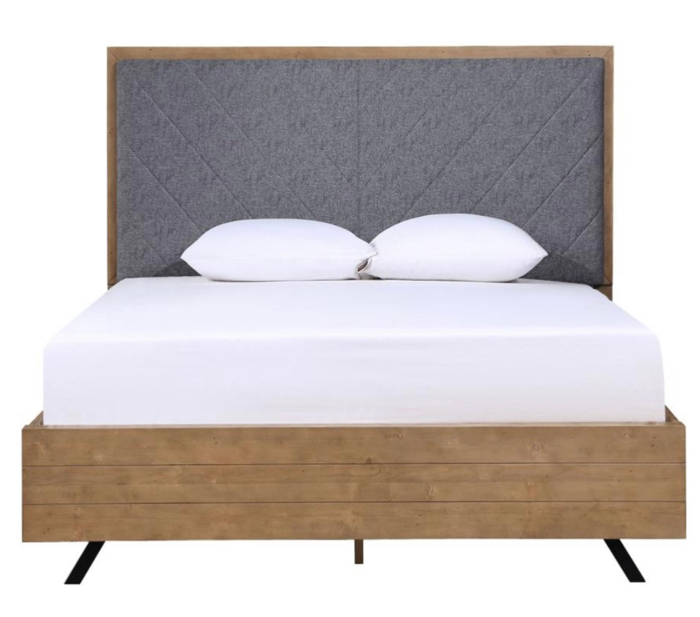 Taylor Upholstered Queen Bed 223421Q