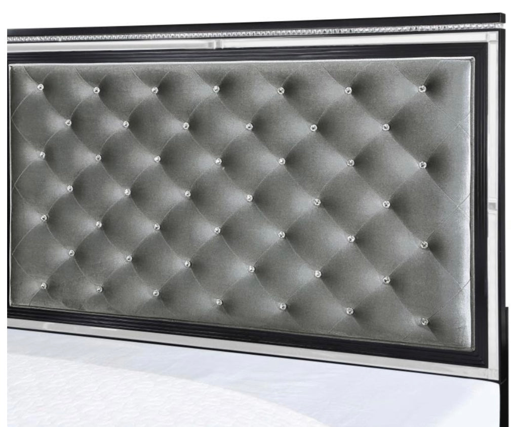Eleanor Upholstered Tufted King Bed 223361KE