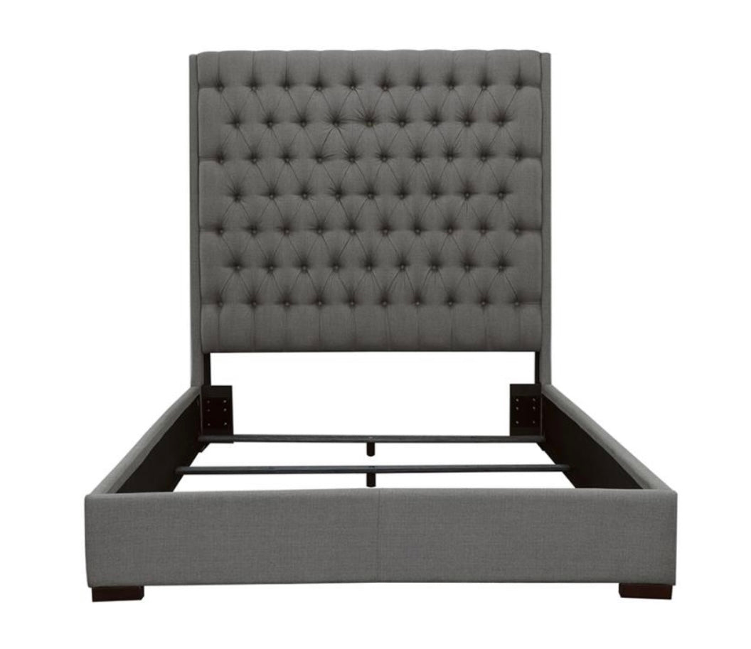 Camille Button Tufted King Bed 300621KE