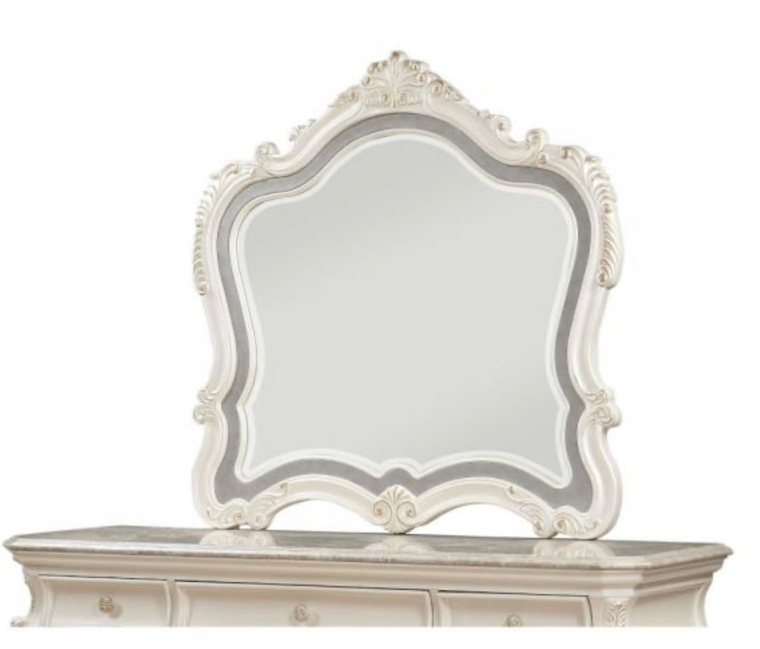 4 PCS Chantelle Queen Bedroom Set 23540Q