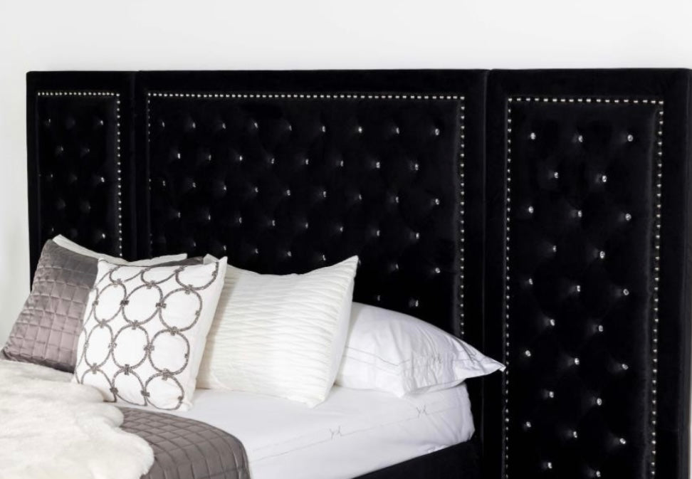 Hailey Upholstered Platform Eastern King Bed with Wall Panel 315925KE-SP