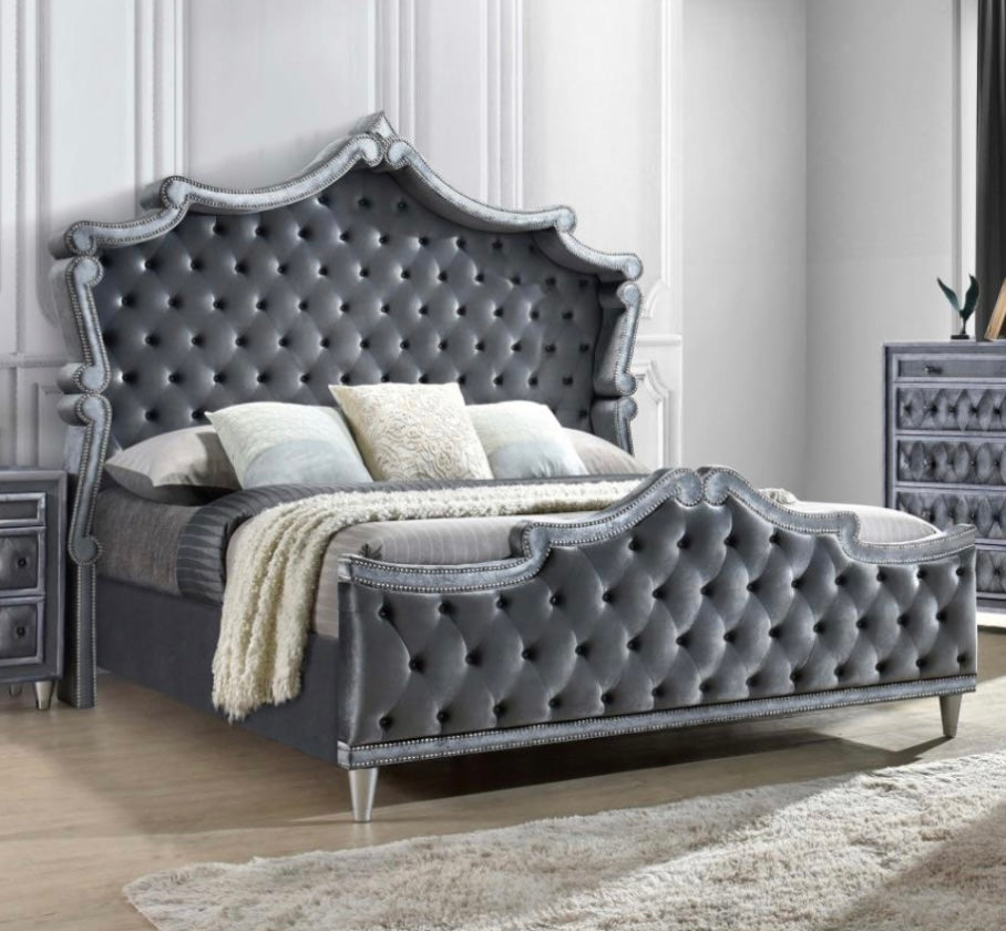 Upholstered King Bed 223581KE