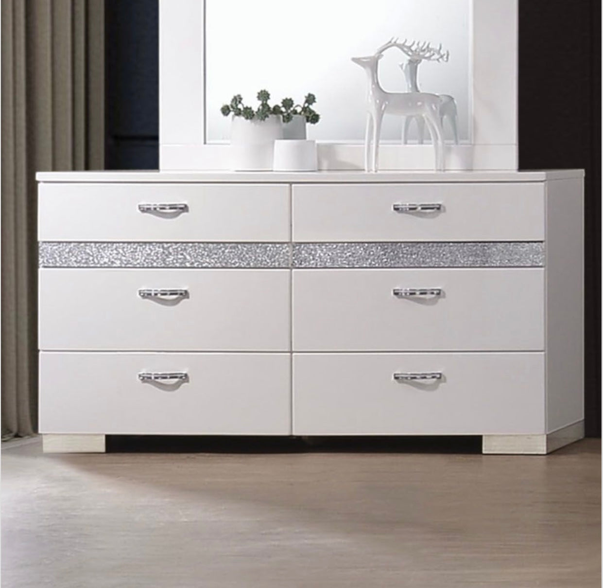 4 PCS Naima II King Bedroom Set 26767EK