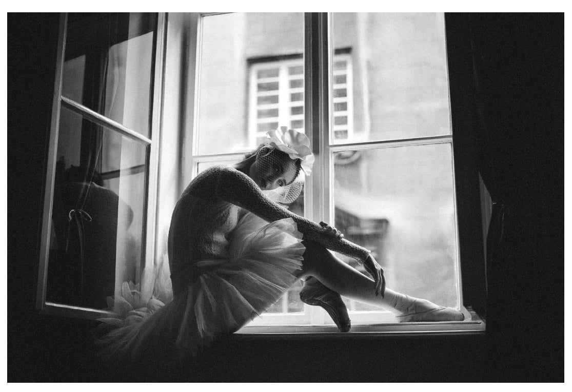 Black & White Ballerina Glass Wall Art SHR1263