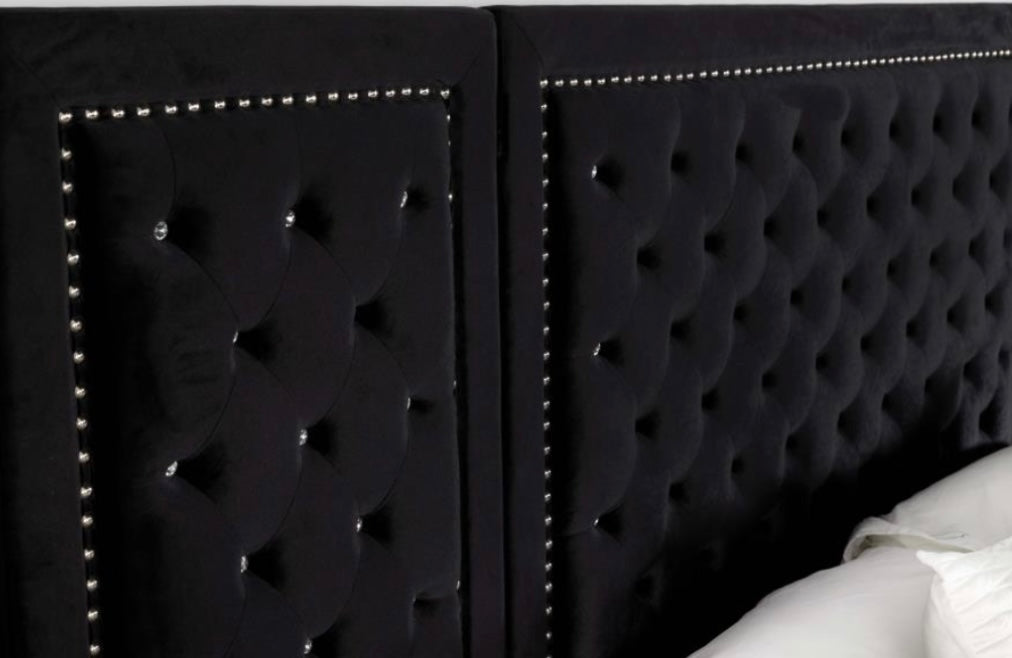 Hailey Upholstered Platform Eastern King Bed with Wall Panel 315925KE-SP