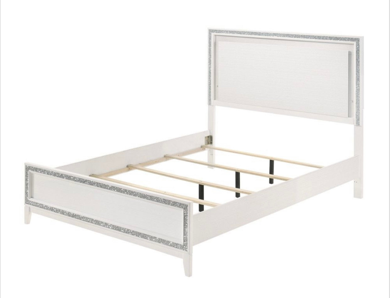4 PCS Haiden King Bedroom Set 28447EK