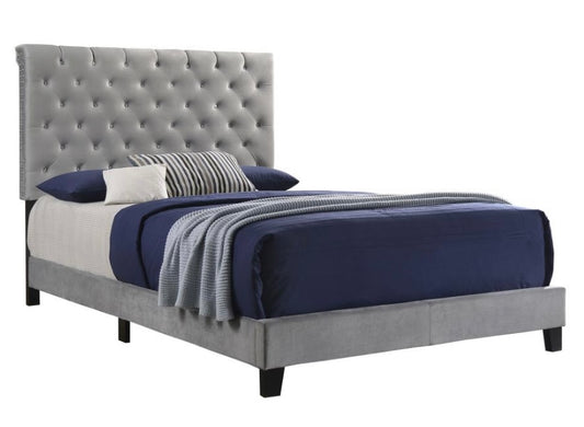 Warner Upholstered Queen Bed 310042Q