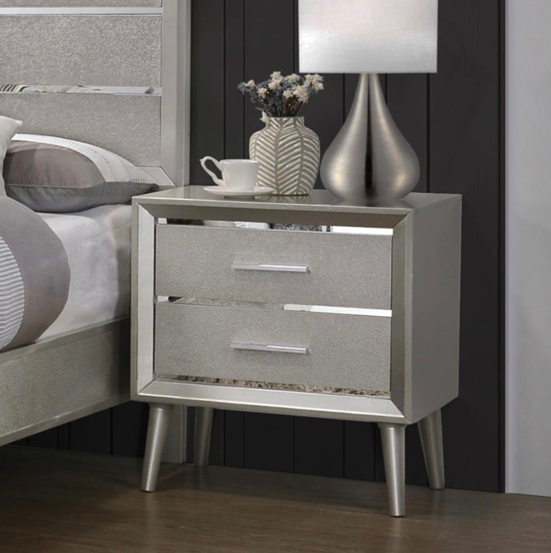 4 PCS Ramon King Bedroom Set 222701KE-S4