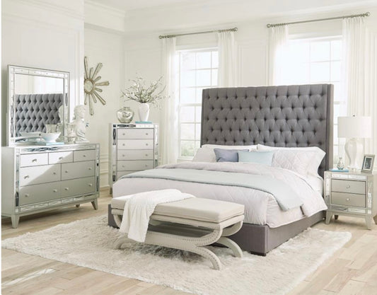 Juego de dormitorio Camille King de 4 piezas 300621KE-S4