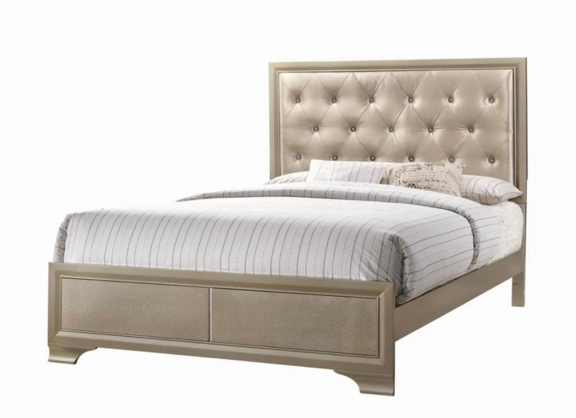 Juego de dormitorio King Beaumont de 4 piezas 205291KE-S4