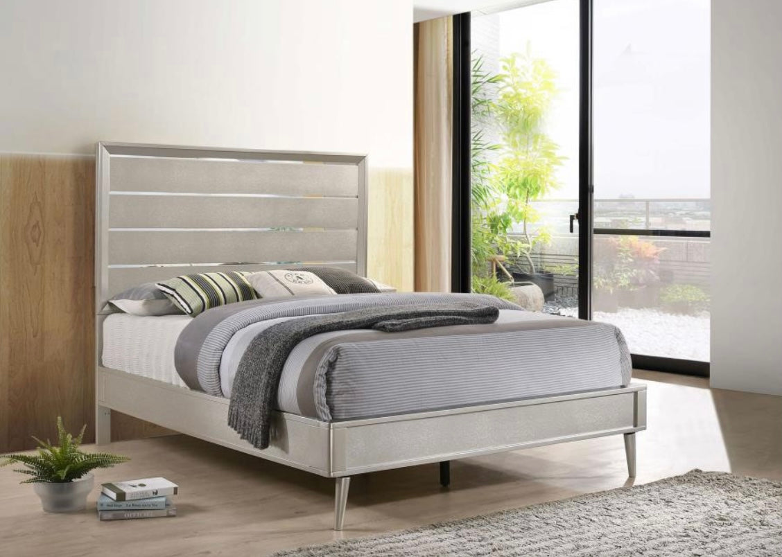 4 PCS Ramon King Bedroom Set 222701KE-S4