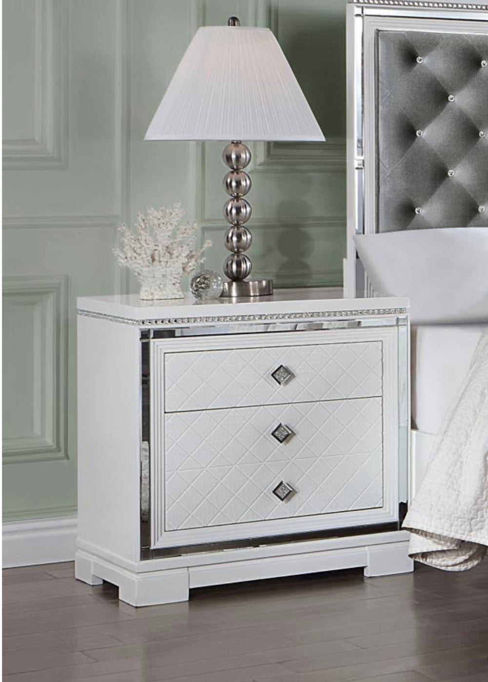 4 PCS Eleanor King Bedroom Set 223561KE-S4