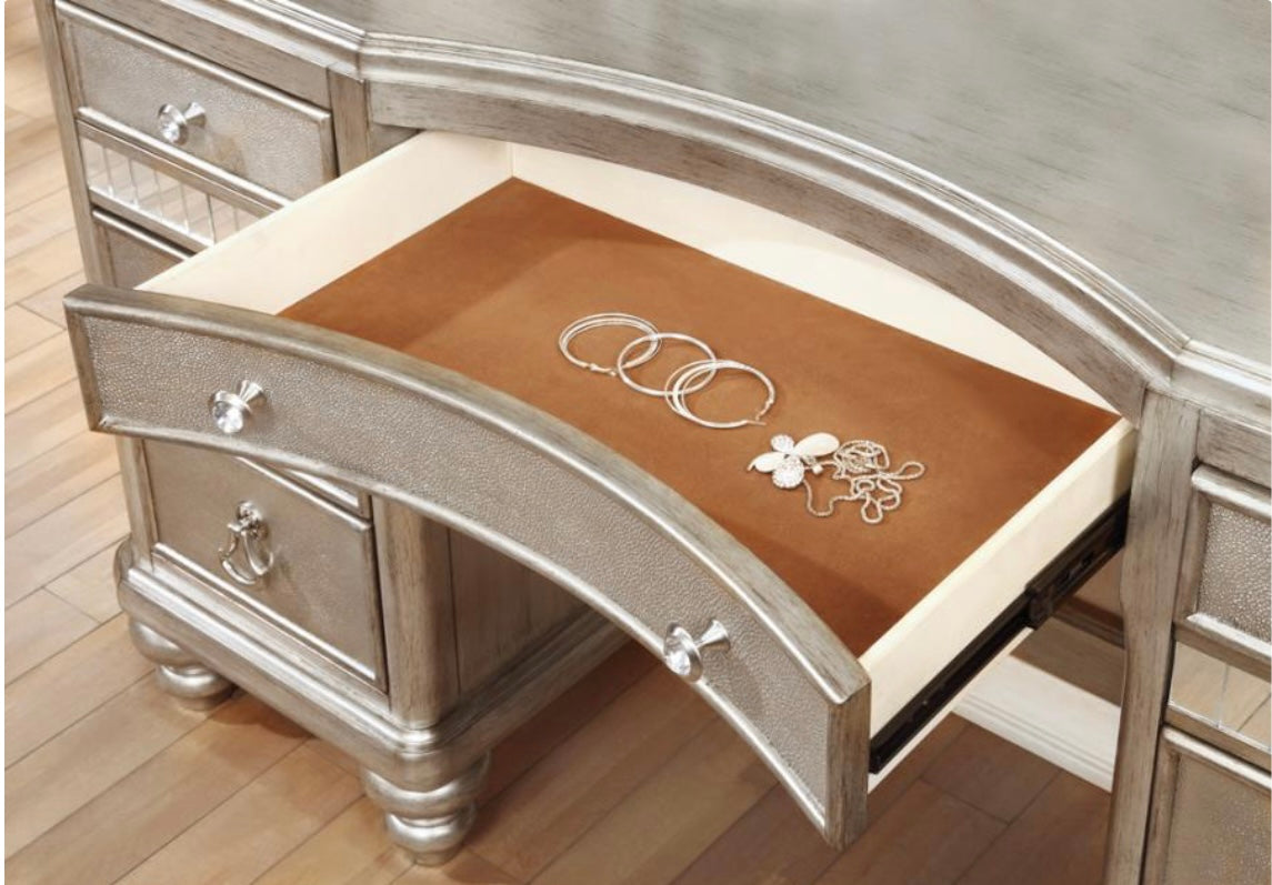 Belmont Vanity Desk, Mirror and Stool 204187-S3